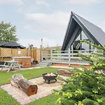 Buttercup Lodge
